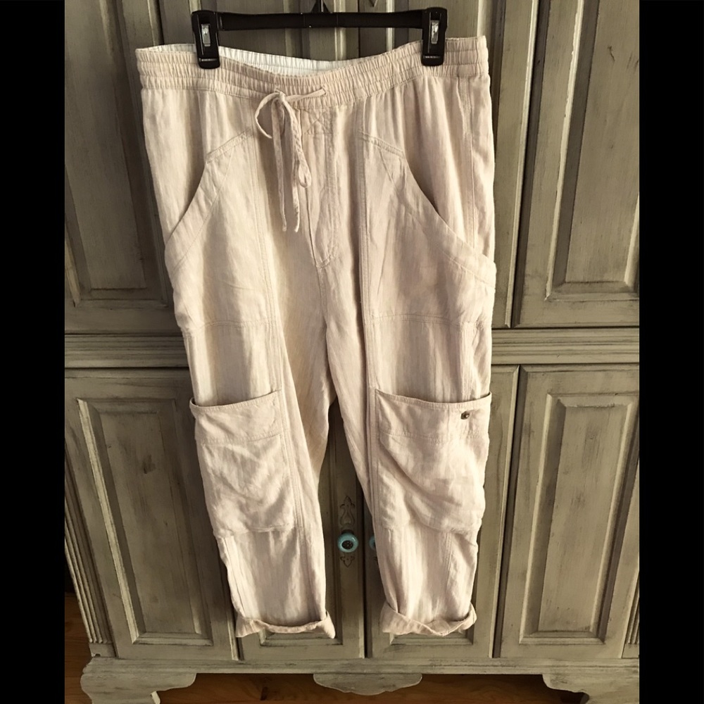 Free People harem pants. Size M. Pockets and drawstrings